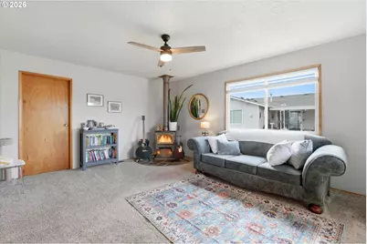 1841 Umpqua Rd, Woodburn, OR 97071 - Photo 24