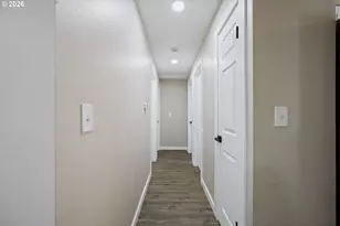 4716 NE 112th Ave, Portland, OR 97220 - Photo 10