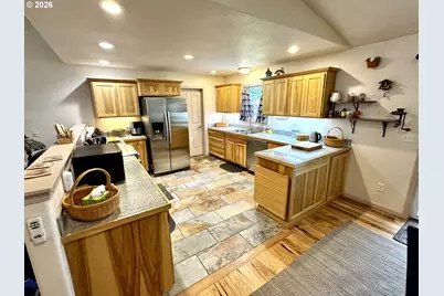 1712 Broadway St, Baker City, OR 97814 - Photo 6