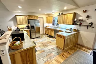 1712 Broadway St, Baker City, OR 97814 - Photo 6