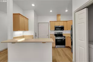 1726 32nd St, Florence, OR 97439 - Photo 10