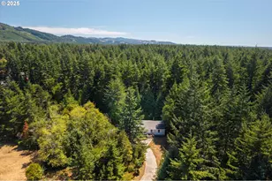 87428 McTimmons Ln, Bandon, OR 97411 - Photo 6