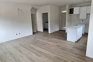 2763 SE 101st Ave, Portland, OR 97266 - Photo 4