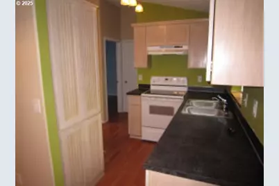 380 Owens St, Salem, OR 97302 - Photo 10