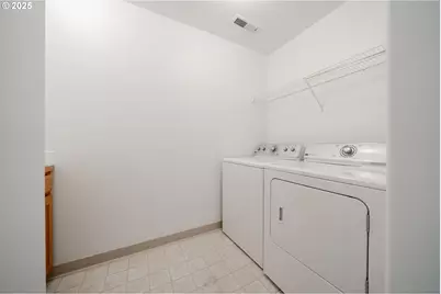 5700 NE 82nd Ave, Vancouver, WA 98662 - Photo 20