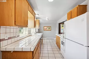 1205 N Main Ave, White Salmon, WA 98672 - Photo 28