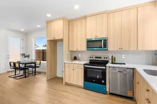 4891 NE Cesar E Chavez Blvd, Portland, OR 97211 - Photo 2