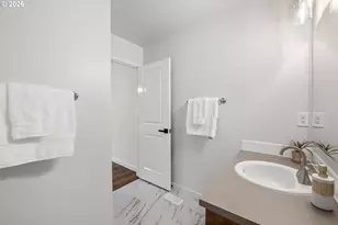 1580 8th St, Astoria, OR 97103 - Photo 32