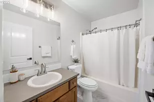 1580 8th St, Astoria, OR 97103 - Photo 12