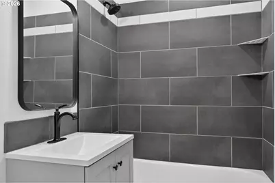 708 N Killingsworth St #2, Portland, OR 97217 - Photo 12