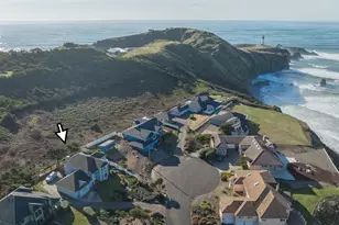 573 NW 54th Ct, Newport, OR 97365 - Photo 38