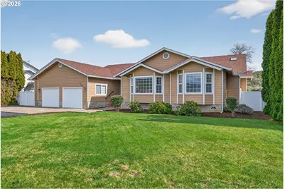 269 Bailey Dr, Roseburg, OR 97471 - Photo 2