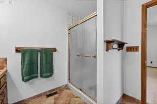 269 Bailey Dr, Roseburg, OR 97471 - Photo 22