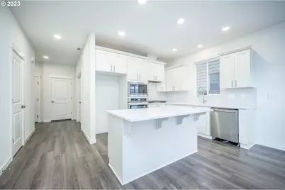 1557 N Millican Creek St, Lafayette, OR 97127 - Photo 2