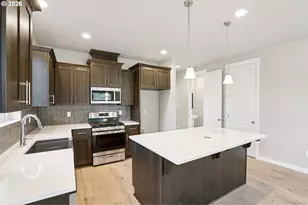 1557 N Millican Creek St, Lafayette, OR 97127 - Photo 8