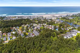 331 SE Jetty Ave, Lincoln City, OR 97367 - Photo 24