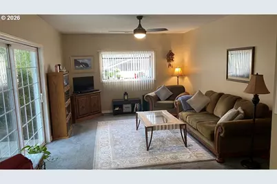 1410 Graham Dr, Kelso, WA 98626 - Photo 14