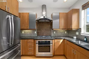 10258 SW Taylor St, Portland, OR 97225 - Photo 14