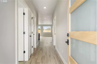 744 SE 34th St, Battle Ground, WA 98604 - Photo 4