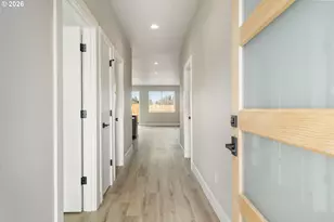 744 SE 34th St, Battle Ground, WA 98604 - Photo 4