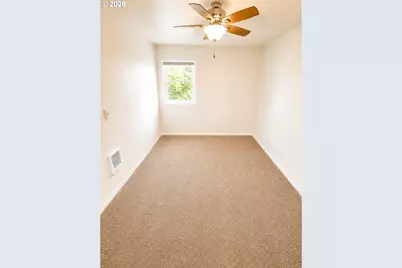 10345 NE Clackamas St #22, Portland, OR 97220 - Photo 4