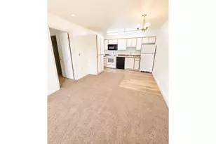 10345 NE Clackamas St, Portland, OR 97220 - Photo 2