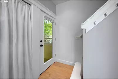 2372 NW Glisan St #6, Portland, OR 97210 - Photo 8