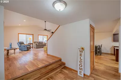 2314 NW Beaumont Ln, Albany, OR 97321 - Photo 2