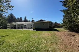 95717 Pinewood Ln, Brookings, OR 97415 - Photo 32