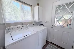 95717 Pinewood Ln, Brookings, OR 97415 - Photo 18