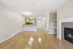 318 NE Roberts Ave, Gresham, OR 97030 - Photo 8