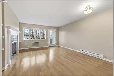 318 NE Roberts Ave #203, Gresham, OR 97030 - Photo 6