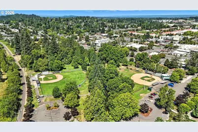 318 NE Roberts Ave #203, Gresham, OR 97030 - Photo 34