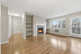 318 NE Roberts Ave, Gresham, OR 97030 - Photo 4