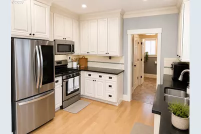 725 N Buffalo St, Portland, OR 97217 - Photo 4
