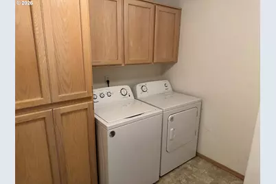 2713 SW Hume Ct, Portland, OR 97219 - Photo 16