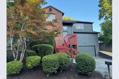2713 SW Hume Ct, Portland, OR 97219 - Photo 2
