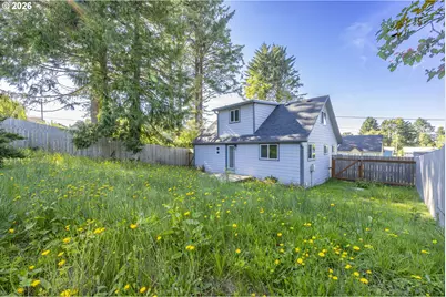 1842 NE 19th St, Lincoln City, OR 97367 - Photo 32