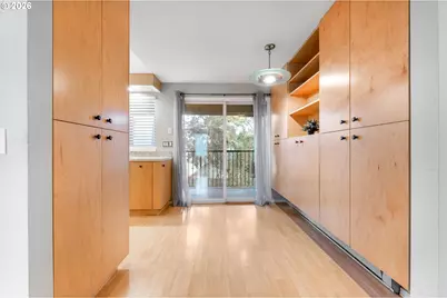 2330 SE Brookwood Ave #206, Hillsboro, OR 97123 - Photo 10