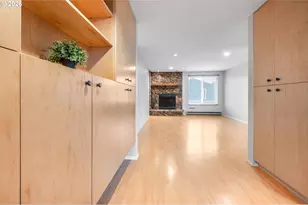 2330 SE Brookwood Ave, Hillsboro, OR 97123 - Photo 14