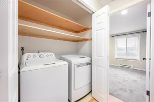 2330 SE Brookwood Ave, Hillsboro, OR 97123 - Photo 28