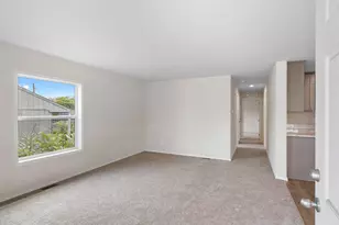 834 Floral Ct, The Dalles, OR 97058 - Photo 2