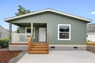 834 Floral Ct, The Dalles, OR 97058 - Photo 1