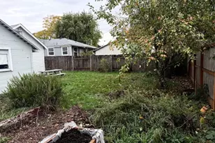 1740 W Broadway, Eugene, OR 97402 - Photo 8