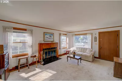 3647 Duane St, Astoria, OR 97103 - Photo 4