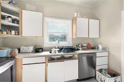 1212 Morrow Rd, Medford, OR 97504 - Photo 4