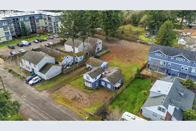 425 NE 146th Ave, Portland, OR 97230 - Photo 8
