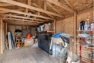 8335 NE Klickitat St, Portland, OR 97220 - Photo 30