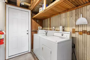 501 E 9th St, The Dalles, OR 97058 - Photo 10
