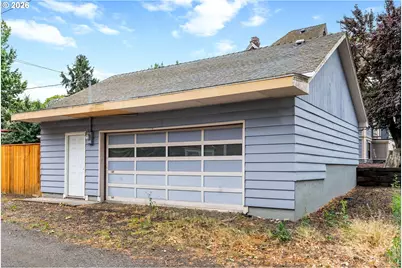 501 E 9th St, The Dalles, OR 97058 - Photo 8